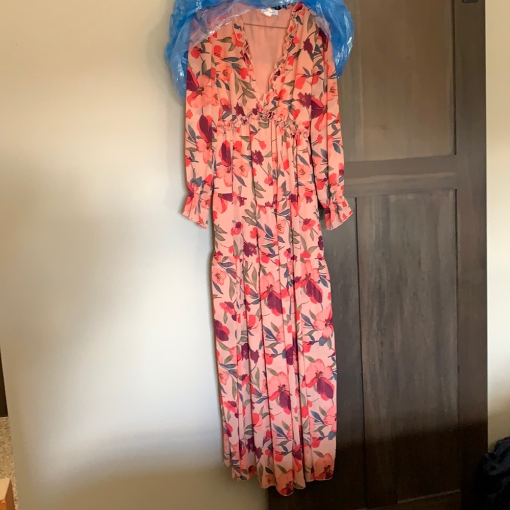 Beautiful floral maxi boutique dress